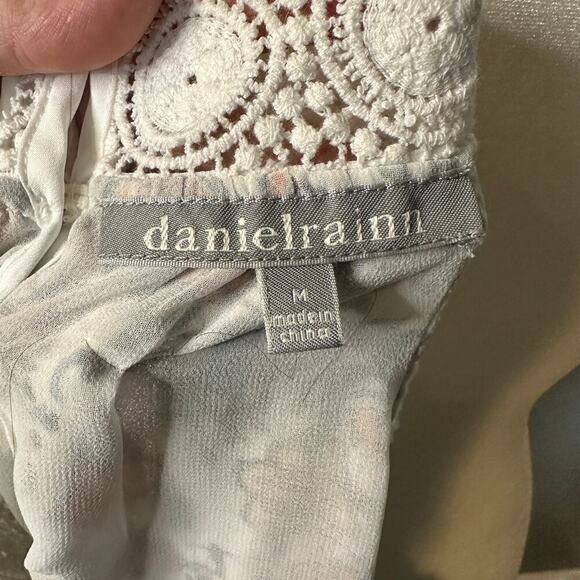 Danielrainn Women's Halter floral Tank Size Medium - Picture 5 of 6